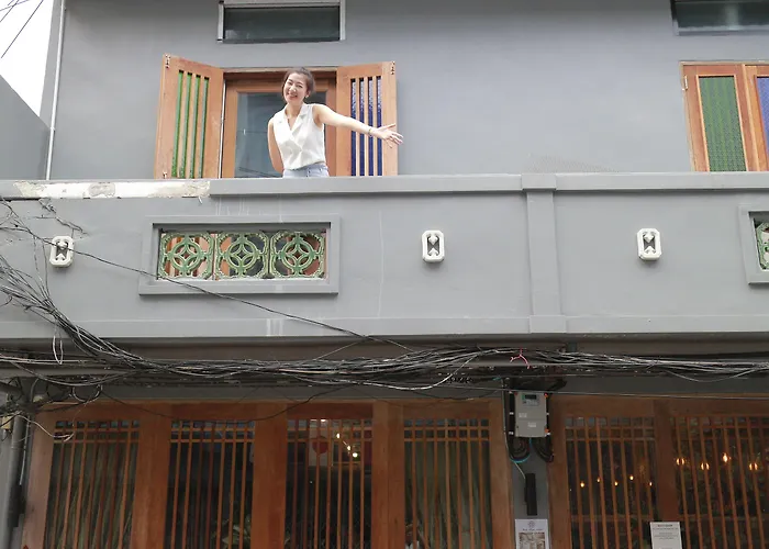 Nivas Siam Hostel *
